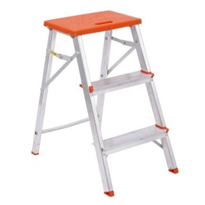 BANQUETA DE ALUMÍNIO 3 DEGRAUS ALT.63CM ABERTA/88CM FECHADA BAQ003 ÁGATA